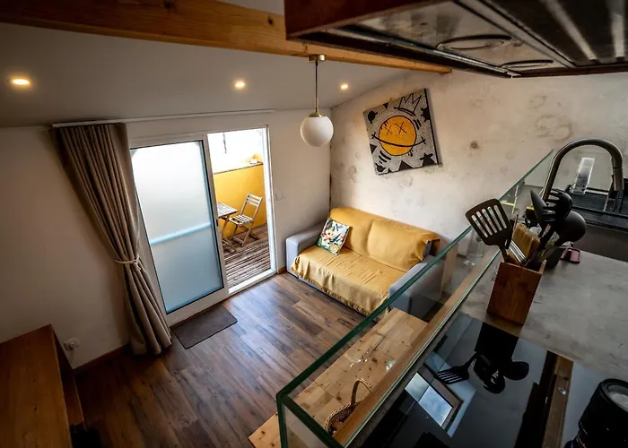 Knock Knock Iii * Πόντα Ντελγκάντα