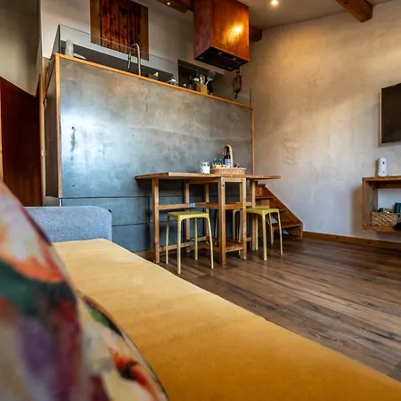 Knock Knock Iii Ponta Delgada